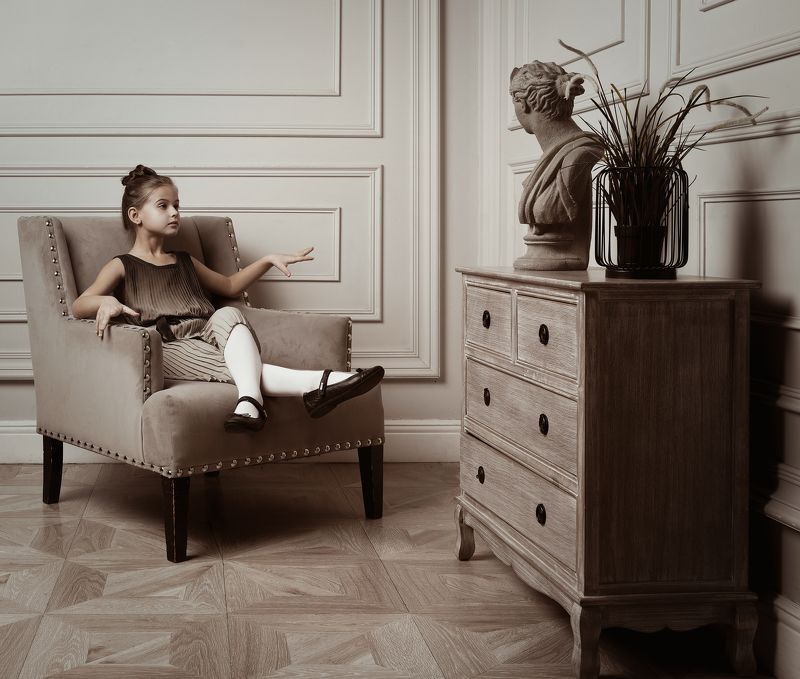 студийный портрет, детский портрет Алиса фото превью