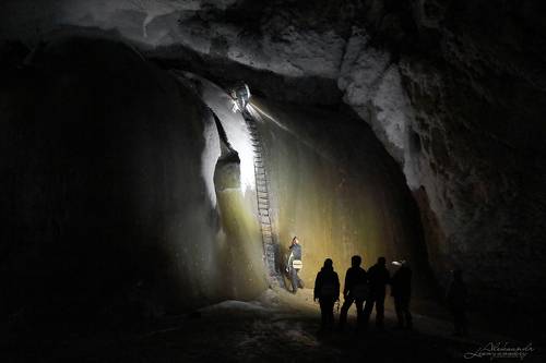 Пещерный лед