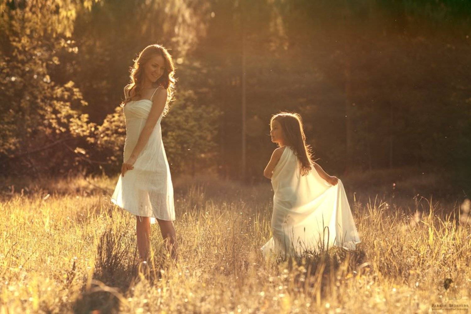 Девочка, Девушка, Закат, Мама и дочь, Семья, Солнечный свет, Харинова Ульяна
