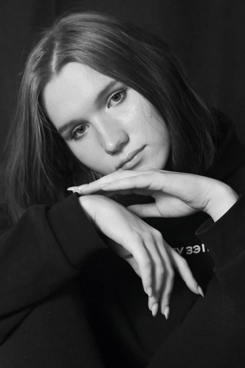 девушка, портрет, глаза, взгляд, волосы, апатиты, Николай Смоляк