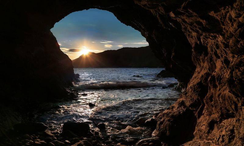 В гроте. фото превью