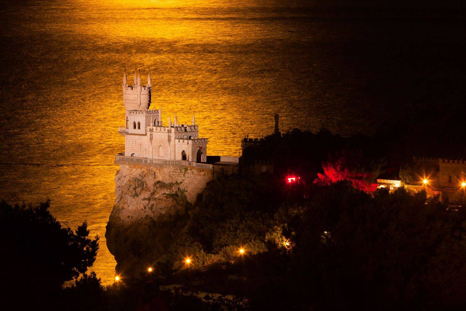 ласточкино гнездо, ялта, крым, ай-тодор, мыс ай-тодор, замок ласточкино гнездо, мисхор, черное море, ялтинский залив, мыс ай-тодор, гаспра, ночная ялта, Serge Titov