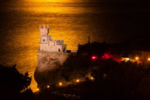 Ласточкино гнездо