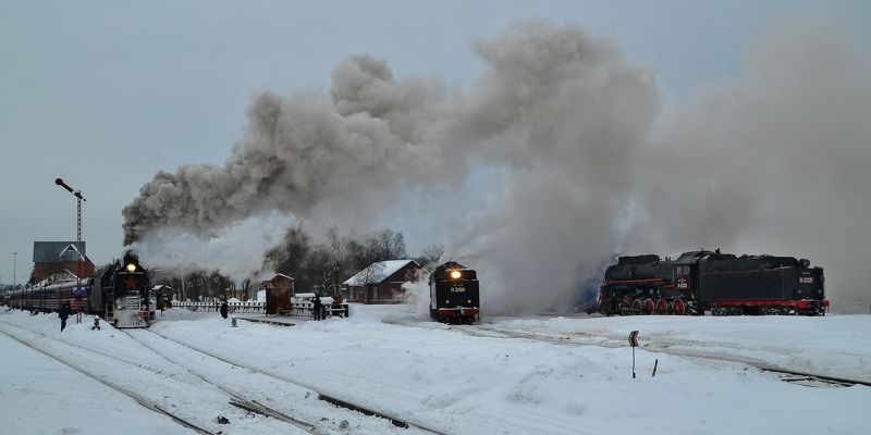 паровоз, зима, снег, вокзал, поезд, движение, город, карелия, репортаж, люди, сортавала, рускеала Паровозы на станции Сортавала. фото превью