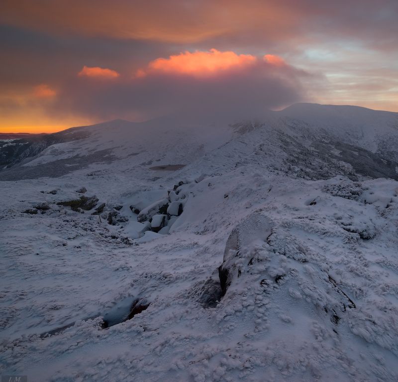 mountains, lake, Nesamovyte, Carpathians, morning, landscape, sunrise, fire, sky, clouds, cold, snow, Карпаты, горы, Карпаты, озеро, небеса, огонь, свет, утро, пейзаж, холод Огонь в небесах фото превью