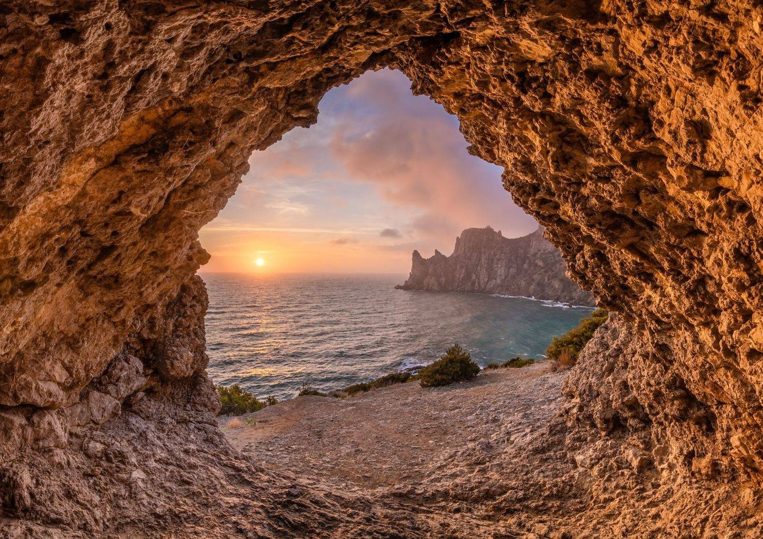 крым, новый свет, судак, черное море, пейзаж, природа, закат, море, россия, горы, грот, crimea, novyi svet, sudak, black sea, landscape, nature, sunset, sea, russia, mountains, grotto, Алексей Королёв