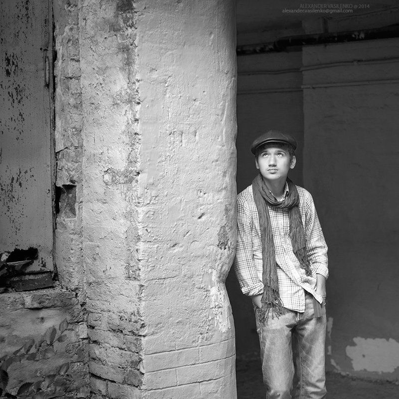 B/W MOVIE... фото превью