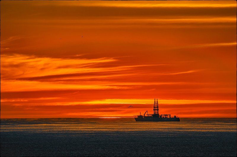 Солнце красно вечером - моряку бояться нечего фото превью