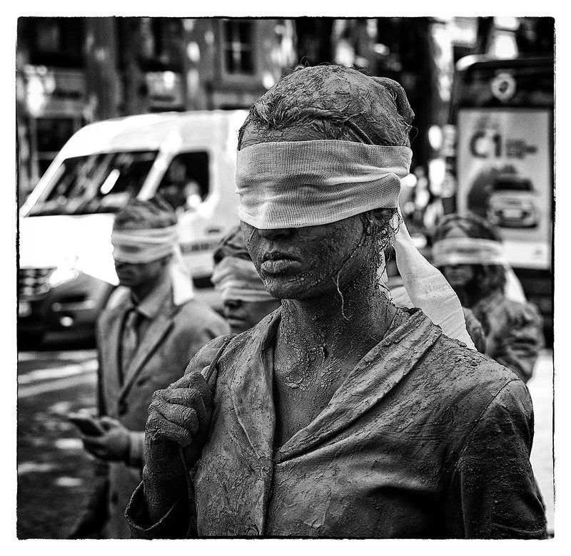 странные люди фото превью