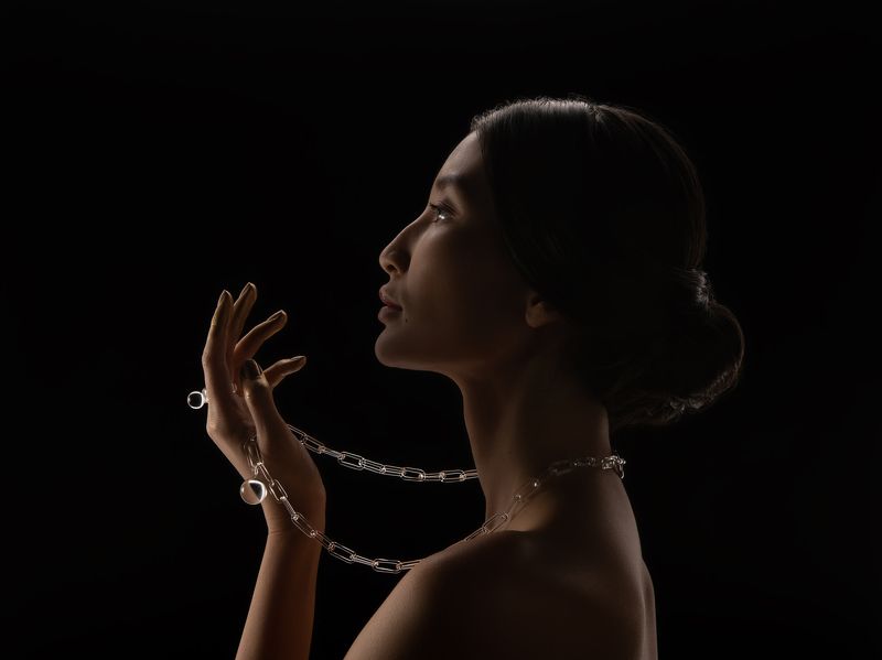 profile, glass, portrait, профиль, стекло, женский портрет, черный from series If The Ice Could Be Warm (2) фото превью