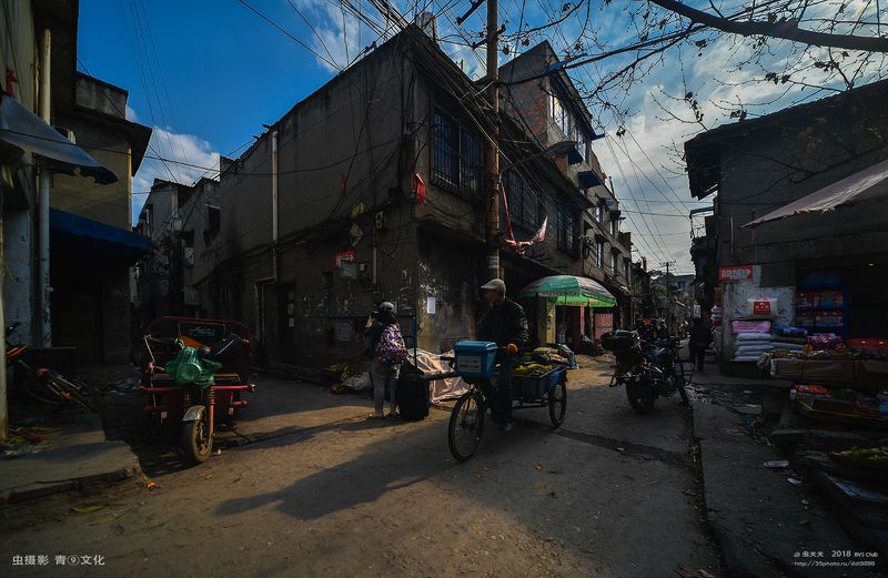 One of the processes of old city reconstruction фото превью