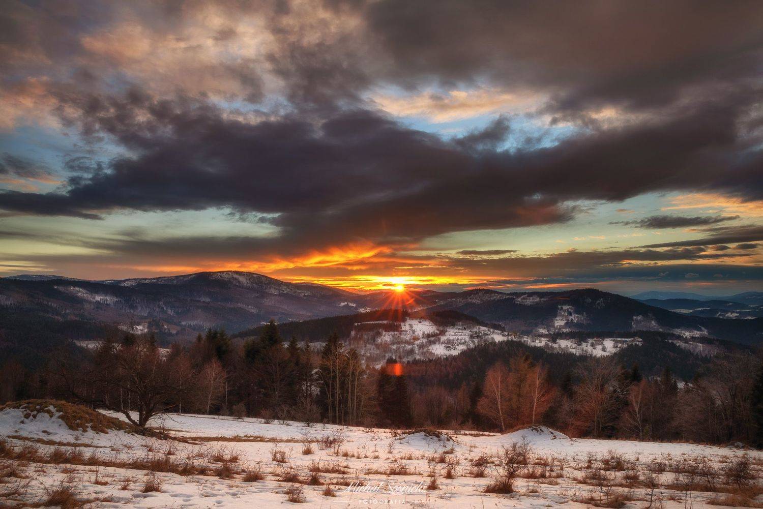 #tree #winter #sunset #sky #wood #nature #amazing #earth #pics #photo #best #poland #pentax #benro #haida, Michał Sośnicki