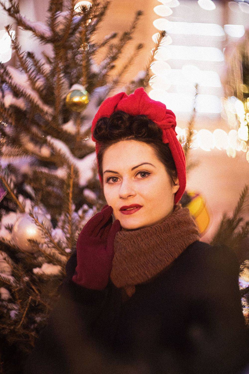 Портрет, фотосессия, зима, новый год, гирлянда, огоньки, елка, город, праздник, гелиос, Башкатова Юлия
