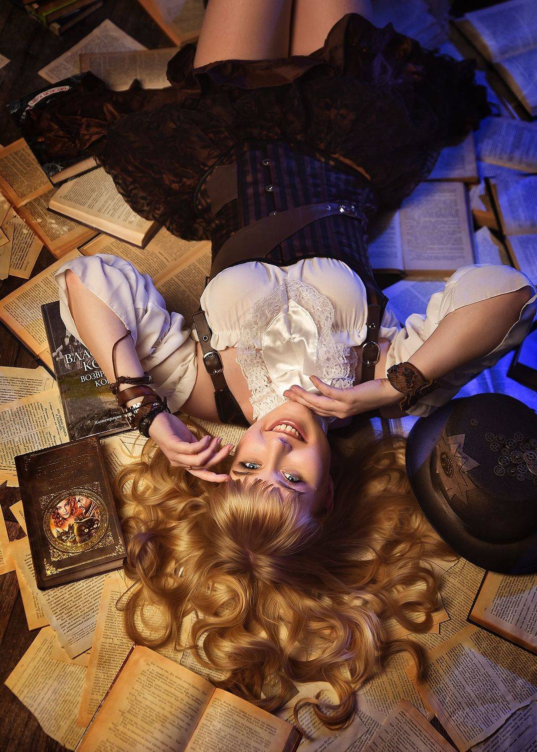 книги, знания, девушка, панк, страницы, Татьяна Кам