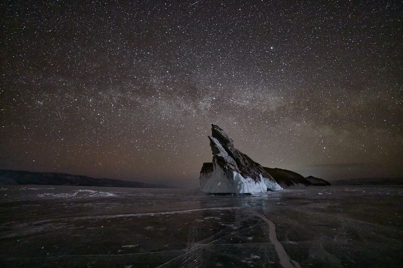 Один из рукавов галактики над островом Огой, планета Байкал. фото превью