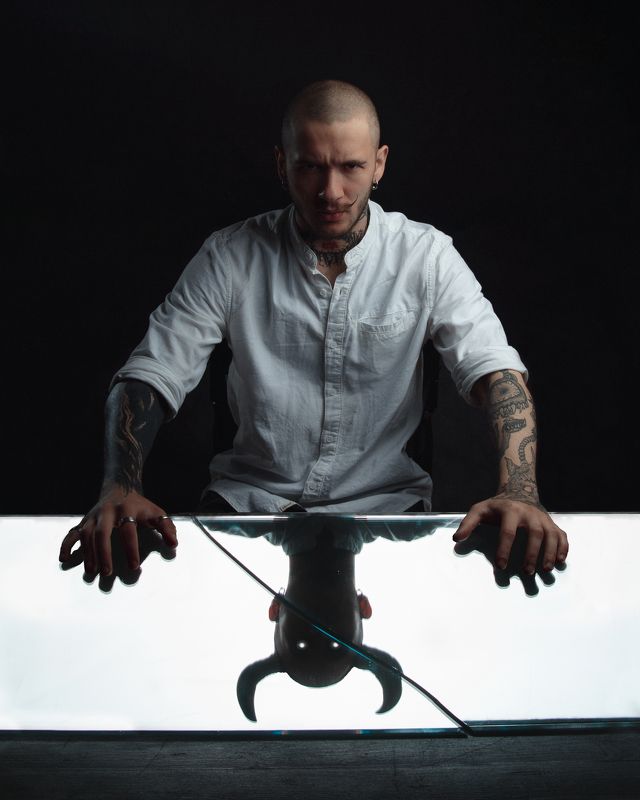 Демон, отражение Зеркало фото превью