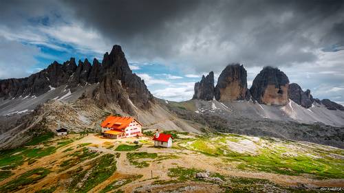 Dolomity