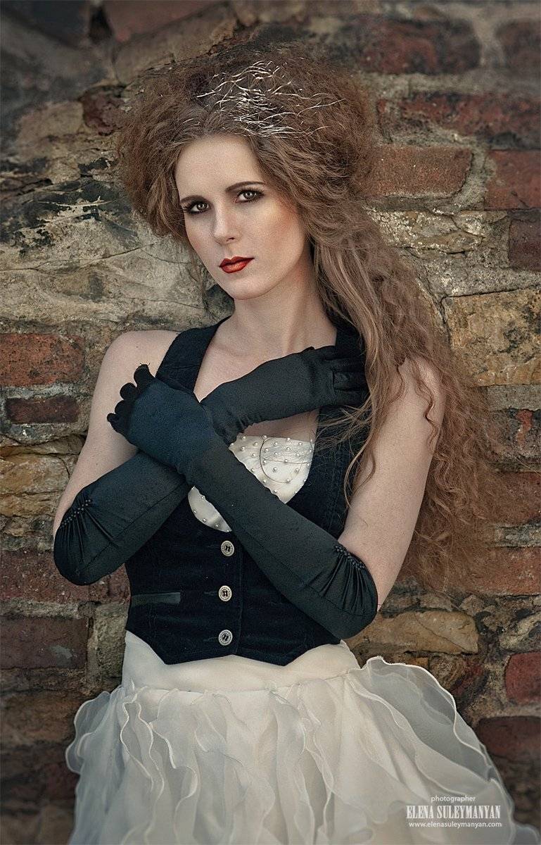 , Сулейманян Елена