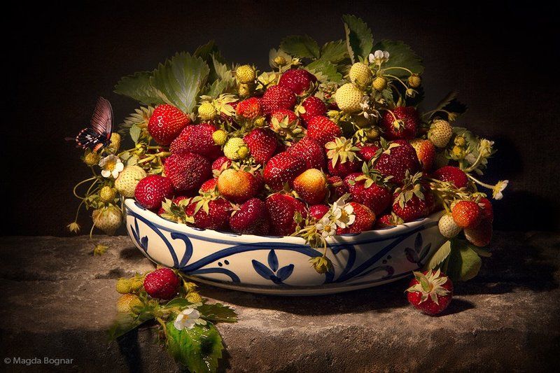 Strawberries фото превью