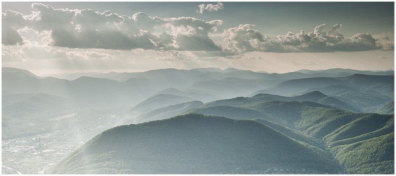 Touch the light фото превью