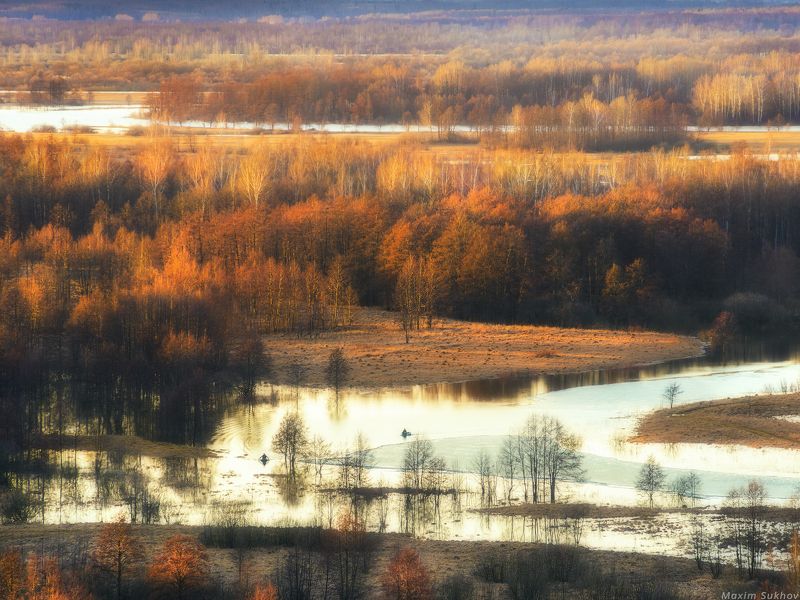 разлив, весна, река, лед, зелень, деревья, лодки, рыбак, рыбаки, половодье, клязьма, вязники, Два рыбака на заливном лугу фото превью