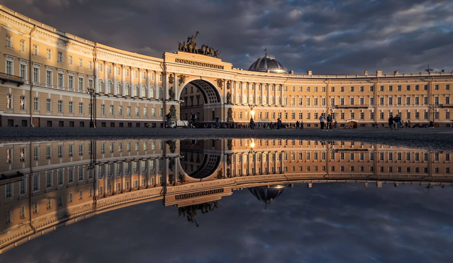 город,площадь,архитектура, небо,облака,непогода, Тамара