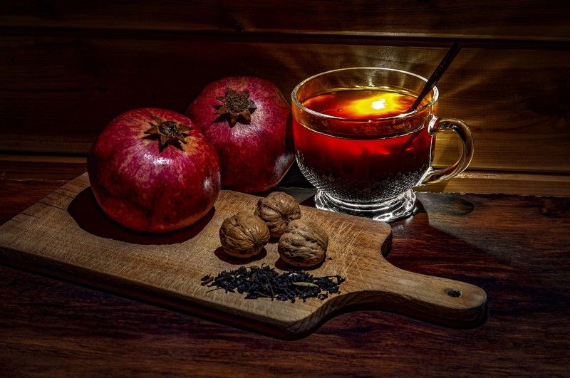 still life, натюрморт, гранат, орехи, чай, черный чай, грецкий орех, студия Натюрморт #2219 фото превью
