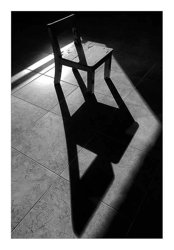 Натюрморт с тенями и рамкой фото превью