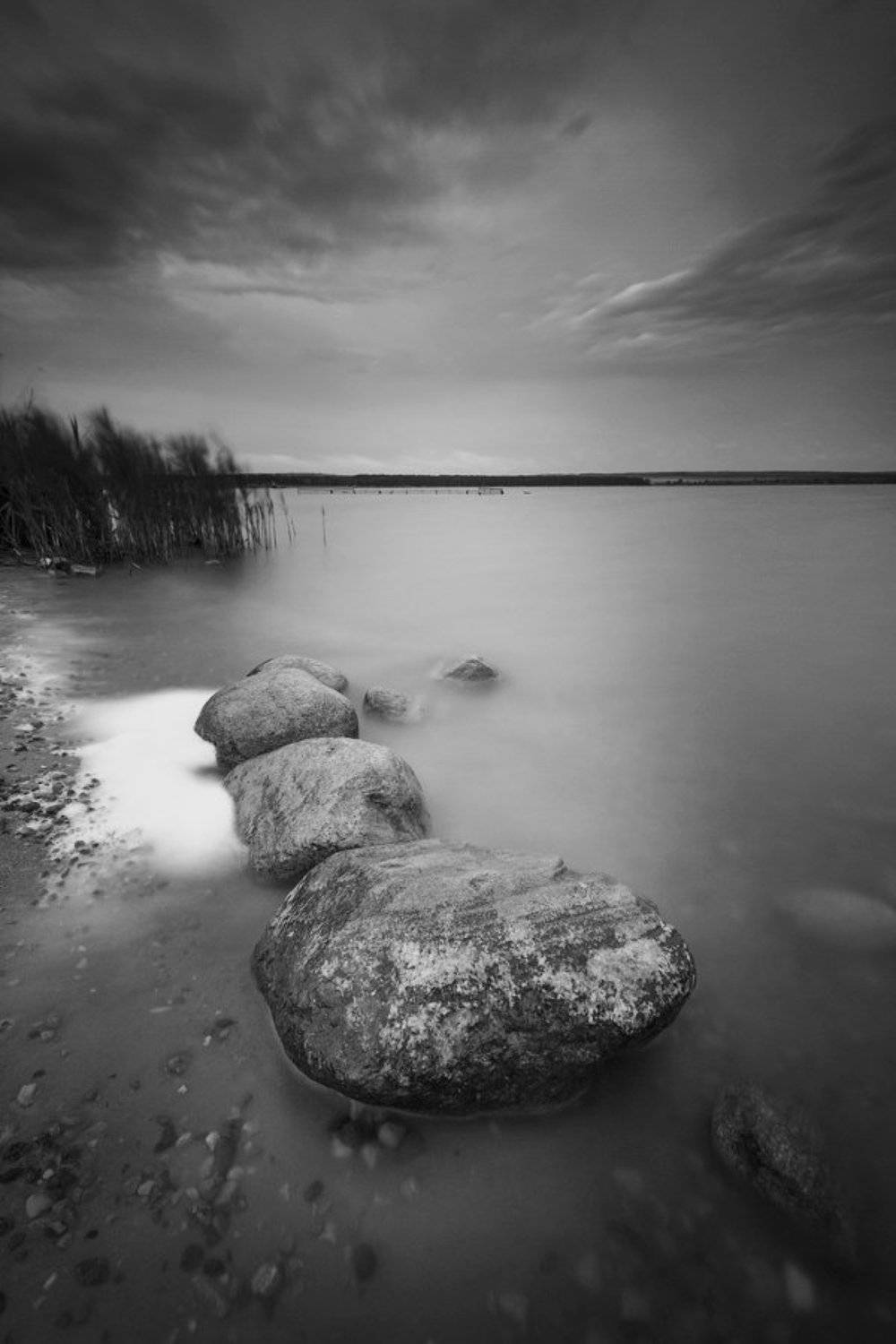 Nd, Nd 8, Ветер, Вечер, Вода, Зельва, Камни, Камыши, Тучи, Ч/б, Владимир Водяницкий