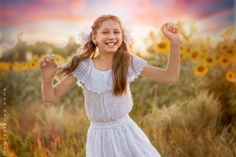 фотограф Лисичанск, детский фотограф, семейный фотограф, летняя фотосессия, фотосессия на природе, фотосессия в подсолнухах, Лисичанск, Луганская область, Северодонецк, фотограф Северодонецк, Ирина фото превью