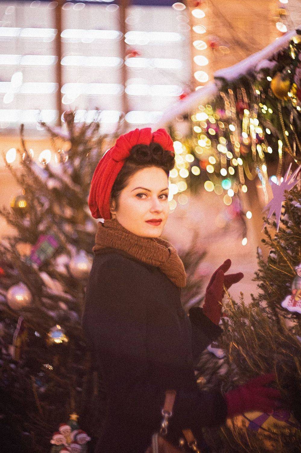 Портрет, фотосессия, зима, новый год, гирлянда, огоньки, елка, город, праздник, гелиос, Башкатова Юлия