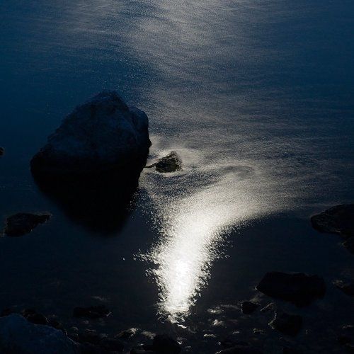 Pro волшебные лунные ночи в бухте Ласпи...