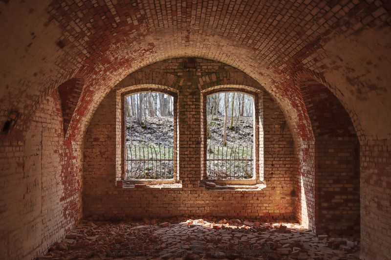 Казарма, помещение, форт, Германия, Россия, Восточная Пруссия, окна, проёмы, 2021год, Калининград, Kaserne, Gelände, Fort, Deutschland, Russland, Ostpreußen, Fenster, Öffnungen, 2021, Kaliningrad  «Казарма» фото превью