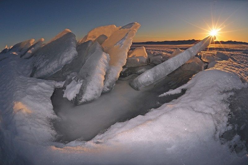 пейзаж, зима,день, торосы,псковская обл,снег, небо, солнце, озеро, закат,лёд Ледяные торосы. фото превью