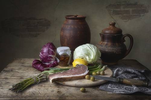 Натюрморт с окороком и спаржей