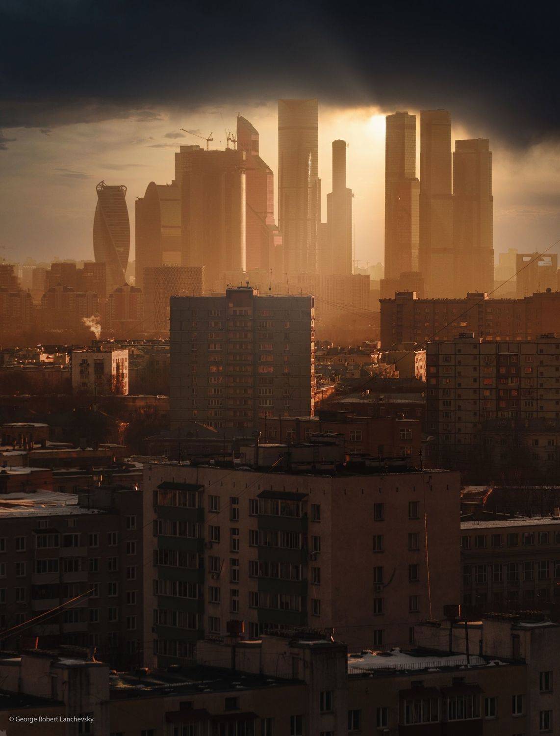 Крыша, весна, закат, Георгий Ланчевский