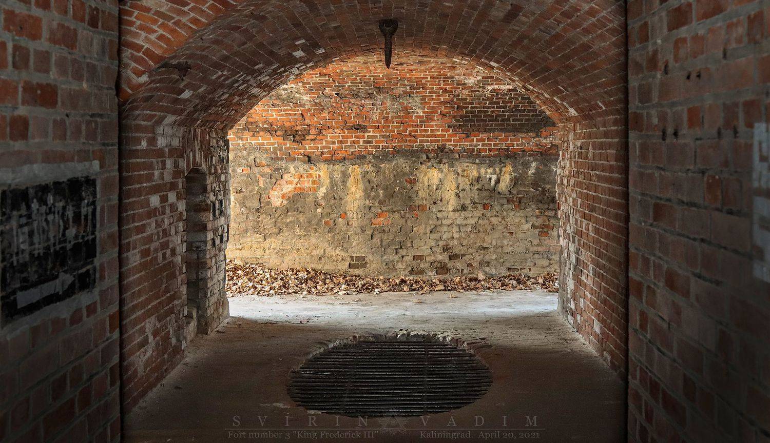 Король Фридрих III, форт, проход, Калининград, Германия, Восточная Пруссия, выход, крепость, разрушенный,K&ouml;nig Friedrich III., Festung, Passage, Kaliningrad, Deutschland, Ostpreu&szlig;en, Ausgang, Festung, zerst&ouml;rt, Vadim Svirin