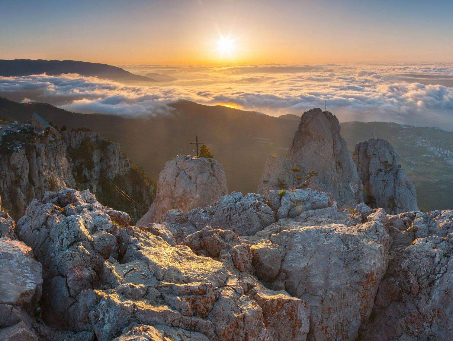 ай-петри, зубцы ай-петри, мартьян, весна на ай-петри, могаби, черное море, ялта, крым, крымские пейзажи, ялтинский залив, аю-даг, Serge Titov