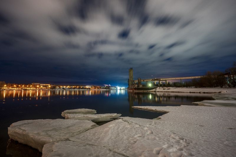 рыбинск, зима, лёд, река, волга, город Зимний берег Волги фото превью