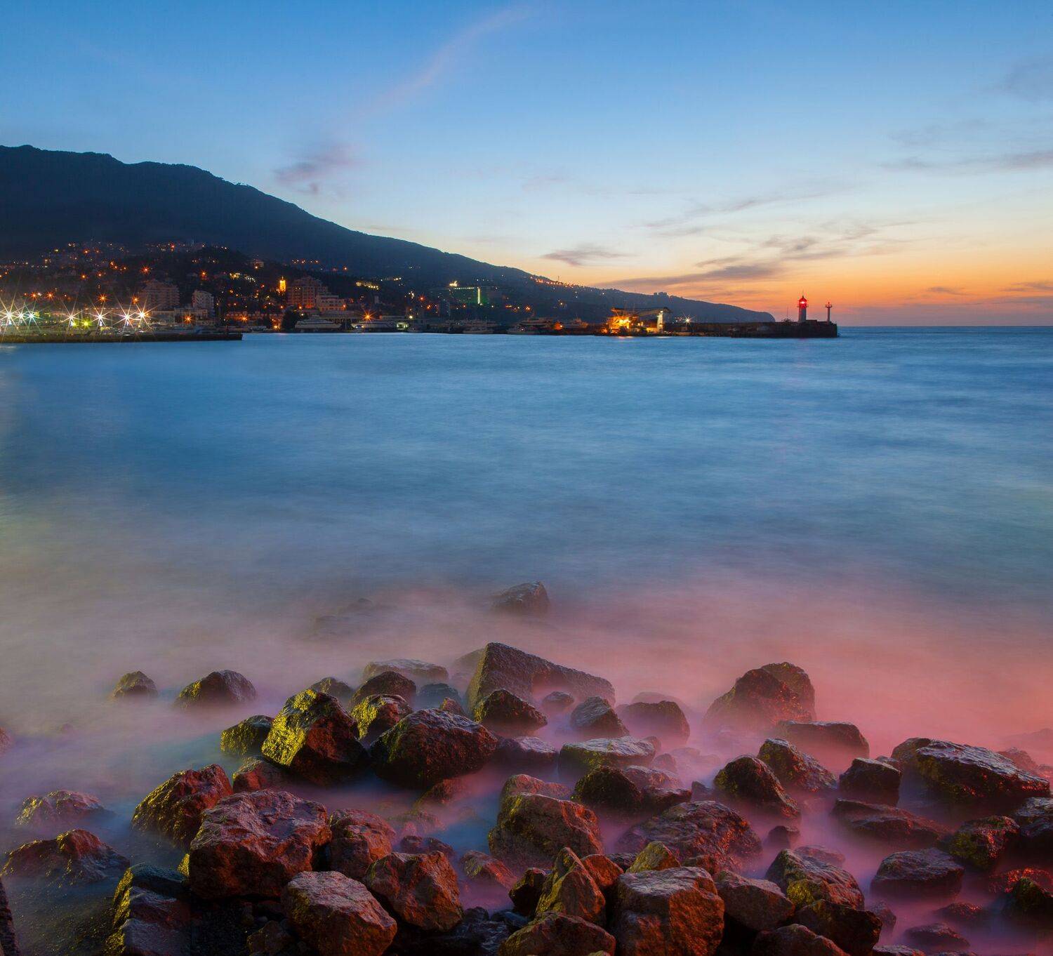 ялта, набережная, крым, набережная, черное море, ялтинский маяк, маяк, набережная ленина, ялтинский залив, мартьян, мыс мартьян, Serge Titov