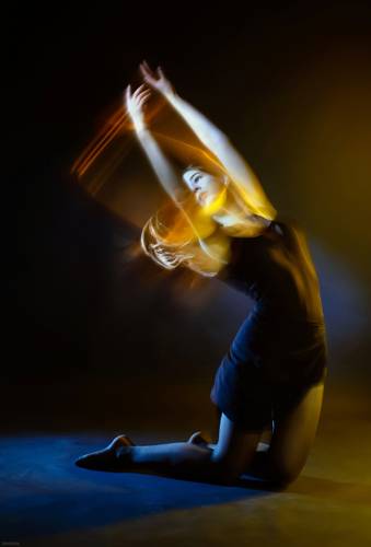 Танец и свет