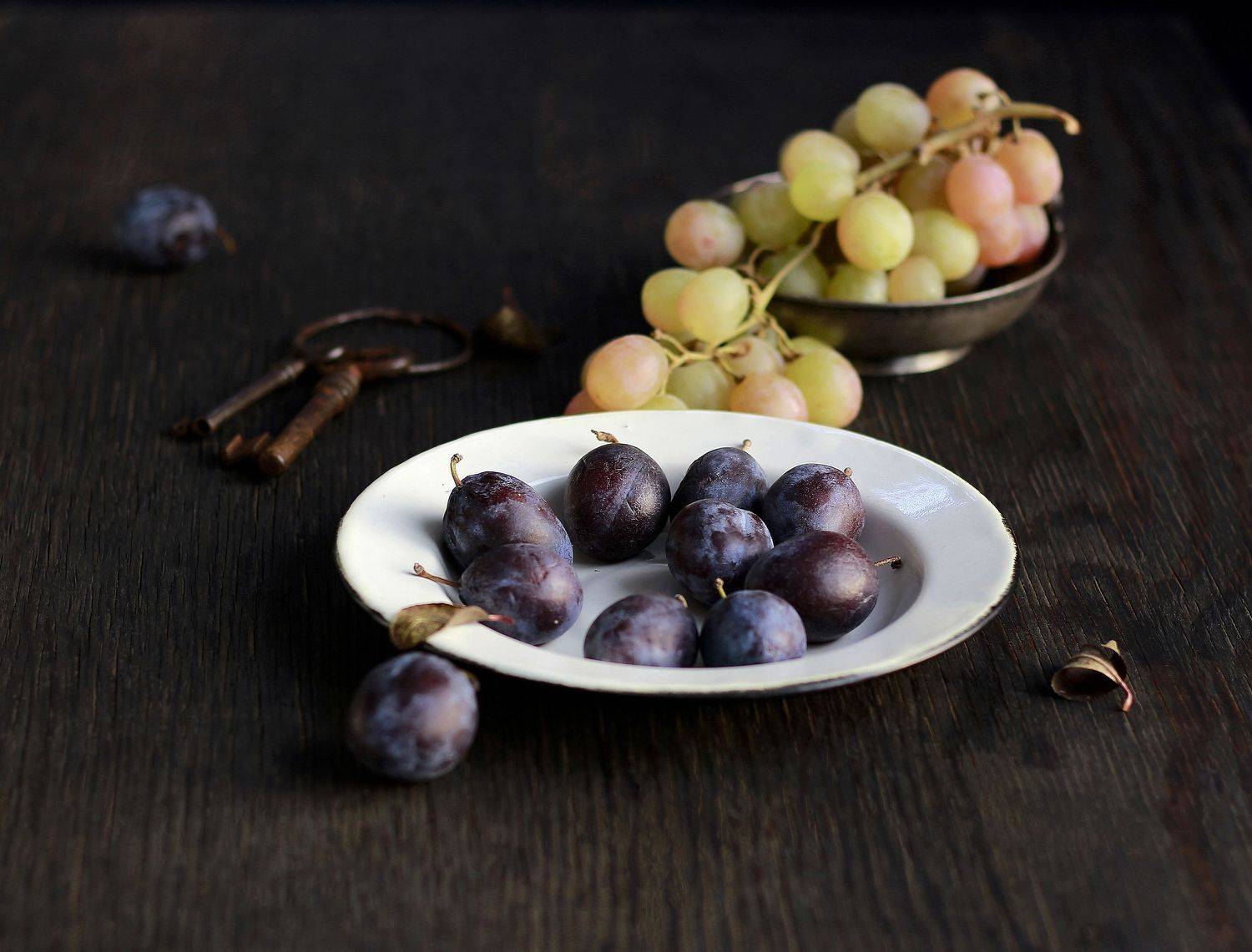 натюрморт, фотонатюрморт, лето, осень, фрукты, сливы, виноград, наталья казанцева, Наталья Казанцева