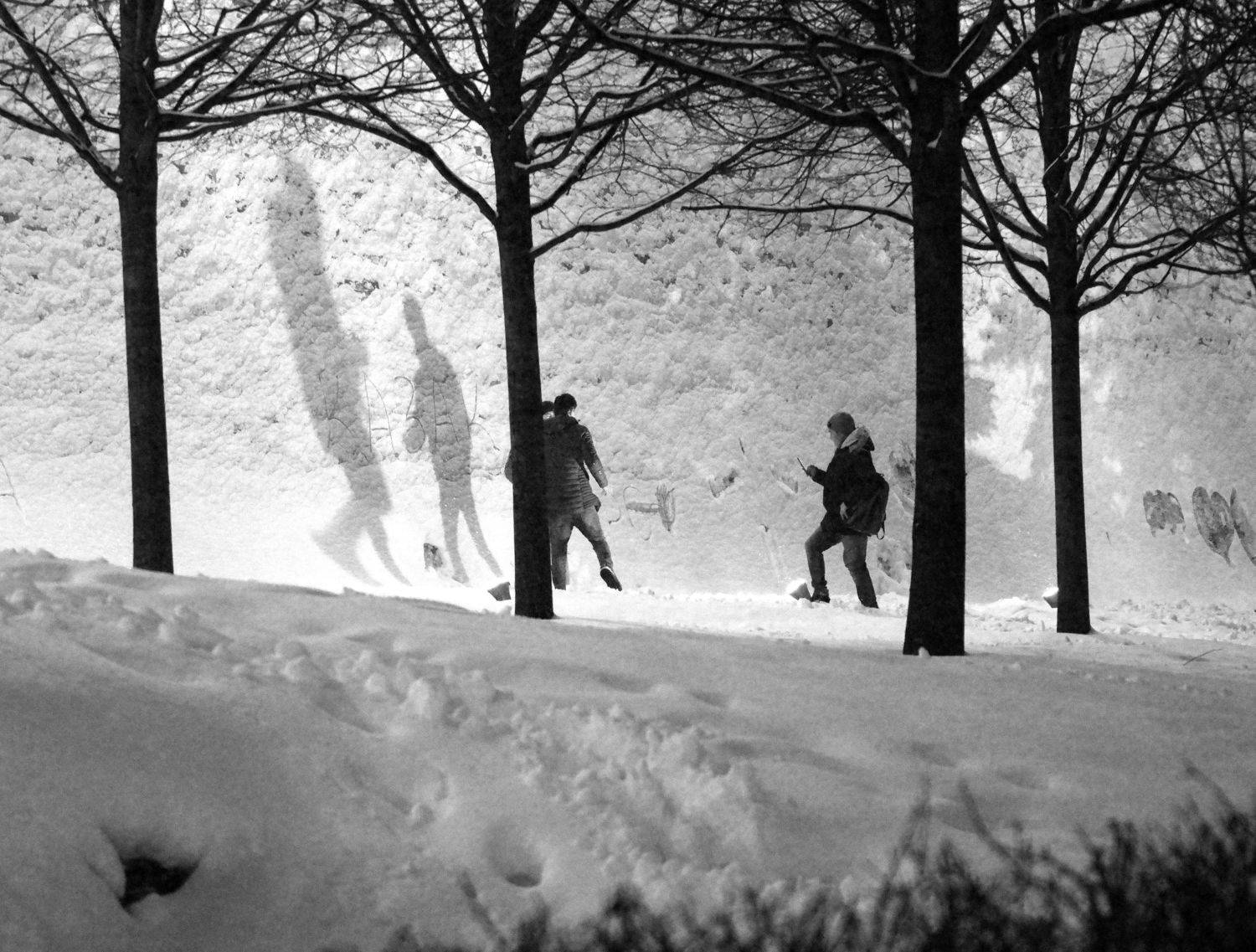 стена, кремль, надписи, тени, снег, Дмитрий Ткаченко