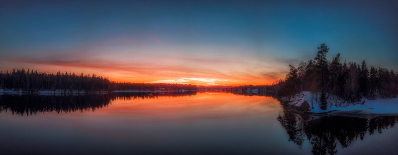Прохладный мартовский закат. фото превью