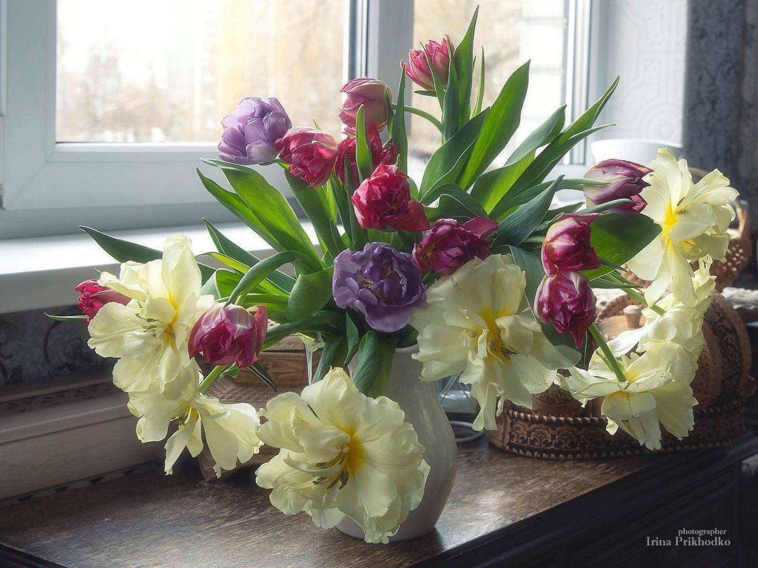 натюрморт, интерьер, букет, цветы, тюльпаны, Приходько Ирина