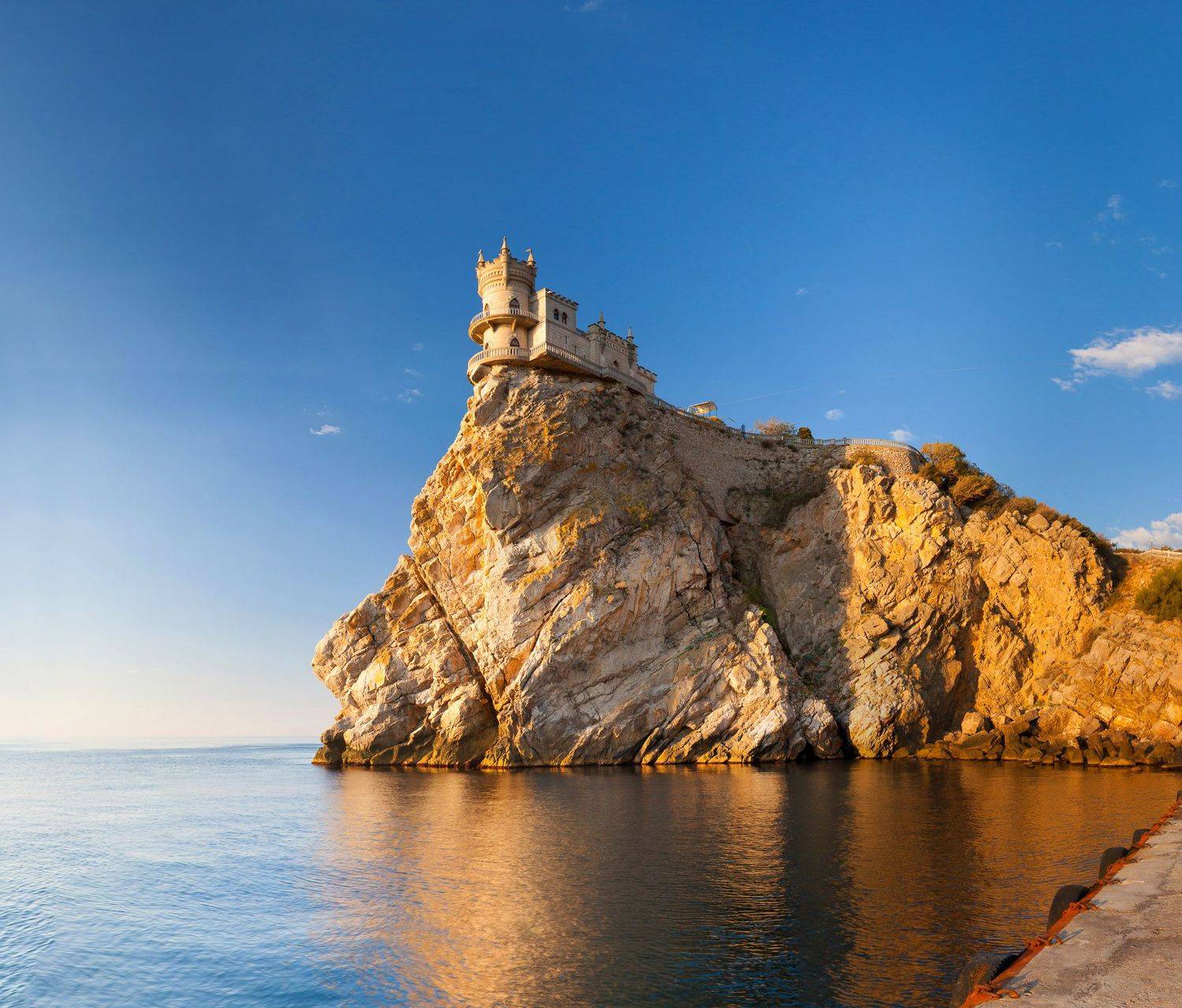 ласточкино гнездо, ялта, крым, ай-тодор, мисхор, черное море, ялтинский залив, мыс ай-тодор, мисхор, замок ласточкино гнездо, Serge Titov