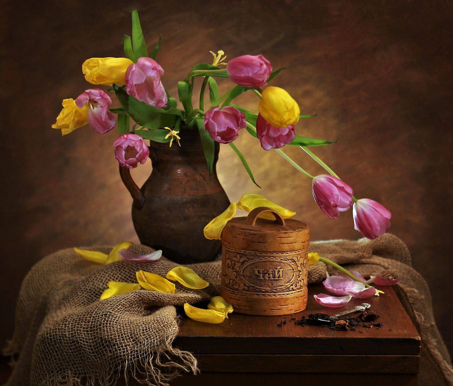 , Людмила Хрусталева*