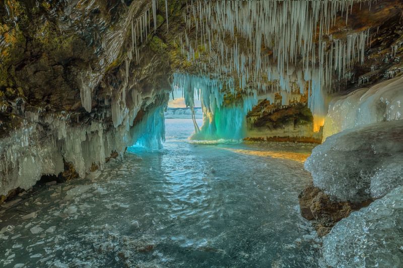 В байкальском гроте. фото превью