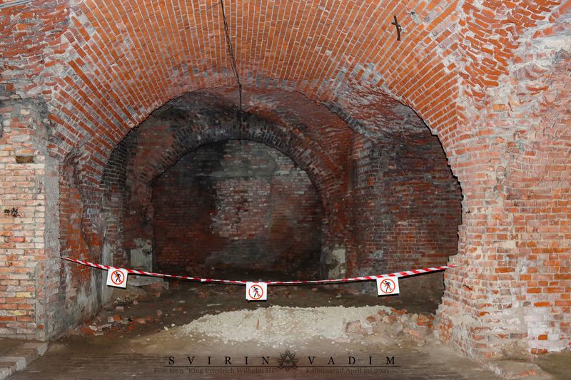 форт, Калининград, №5, Фридрих-Вильгельм III, Восточная Пруссия, Германия, Россия, война, сооружение, крепость,2021г, fort, Kaliningrad, No. 5, Friedrich Wilhelm III, East Prussia, Germany, Russia, war, building, fortress, 2021 «Опасная зона» фото превью