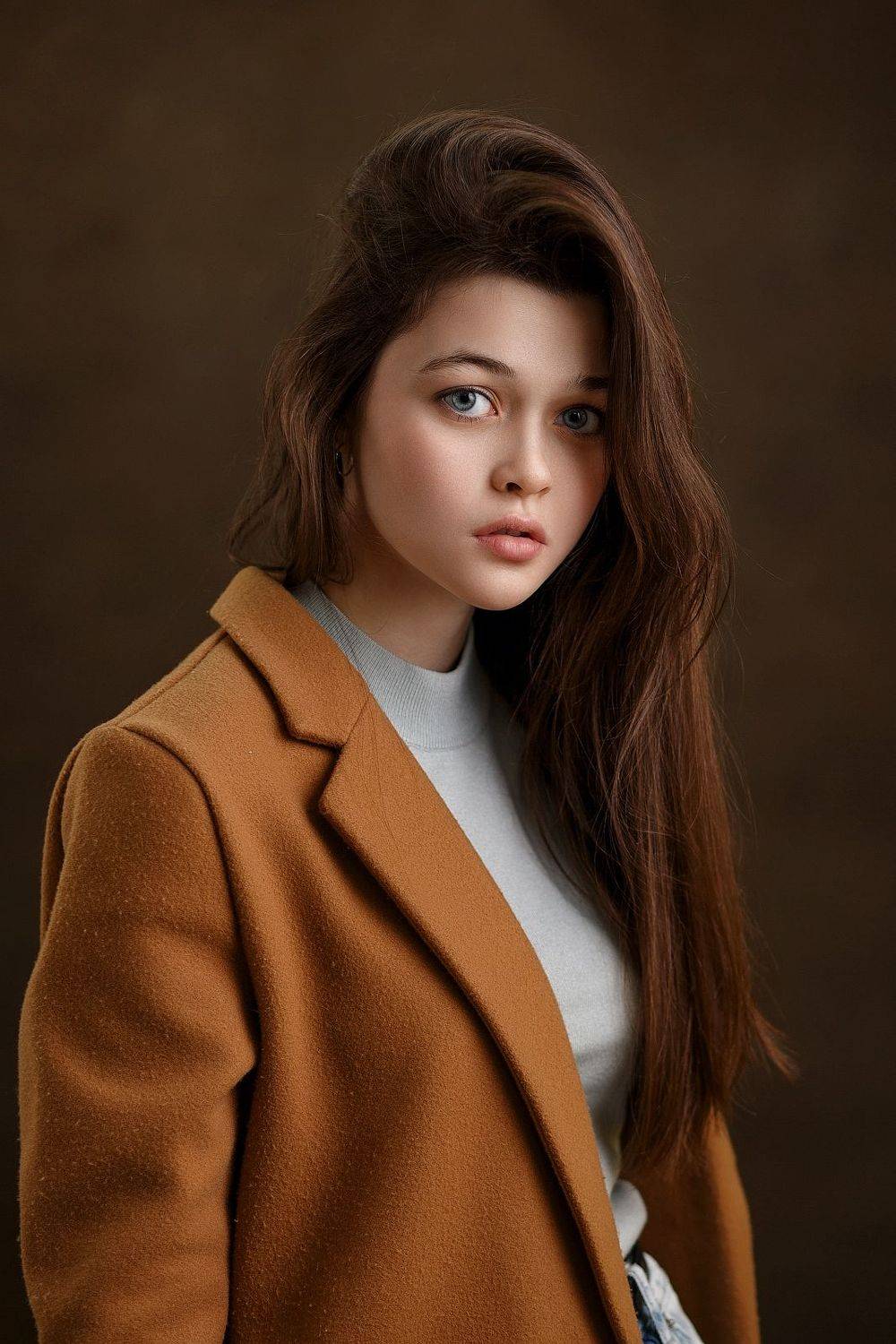 портрет девушка, Михаил Корнилов